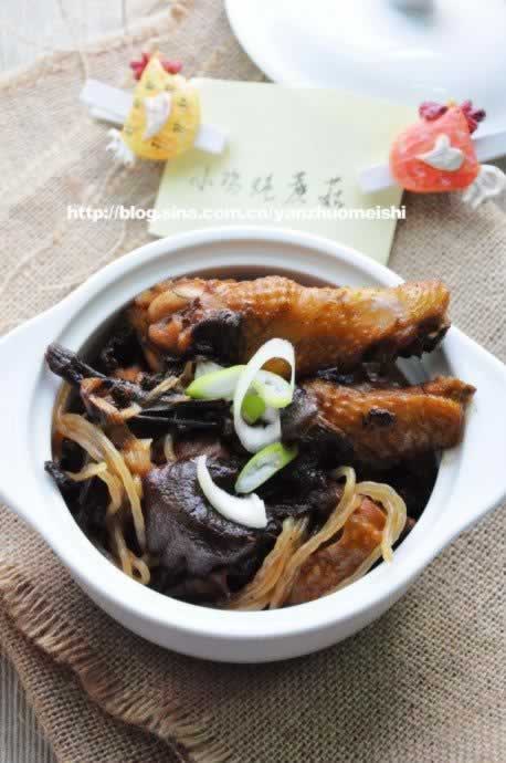 小鸡炖蘑菇的做法
