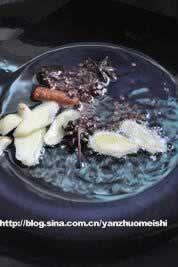 小鸡炖蘑菇的做法