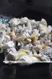 小鸡炖蘑菇的做法