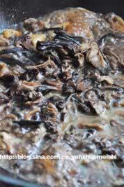 小鸡炖蘑菇的做法