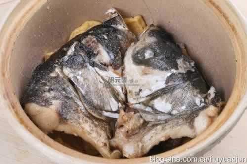砂锅鱼头豆腐煲的做法