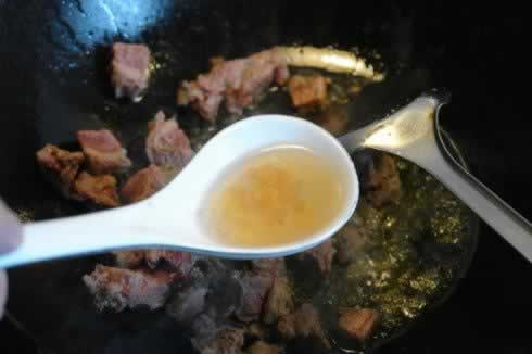 西红柿炖牛肉的做法