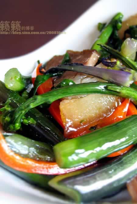 ���⳴���̦������