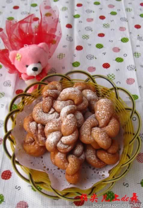 自制酥脆麻花的做法