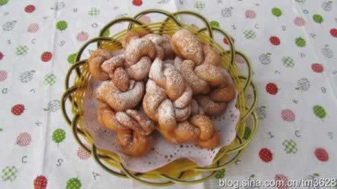 自制酥脆麻花的做法