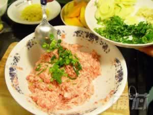 玉米猪肉丸的做法