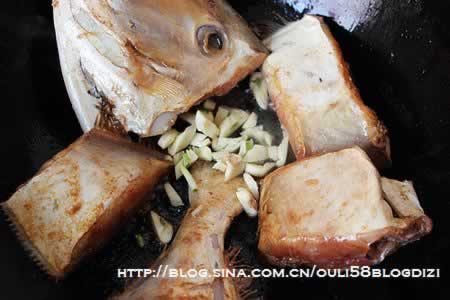 酱焖扒皮鱼的做法