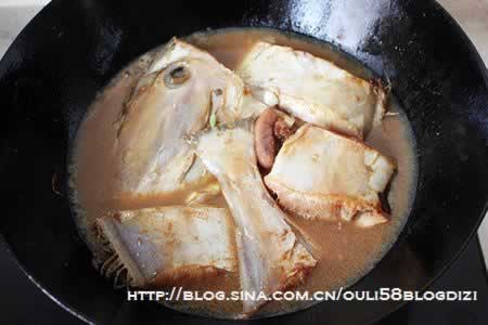 酱焖扒皮鱼的做法