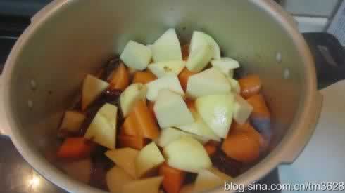 烧鸡公火锅的做法