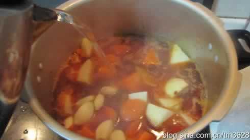 烧鸡公火锅的做法