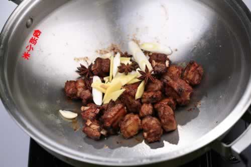 糖醋小排的做法