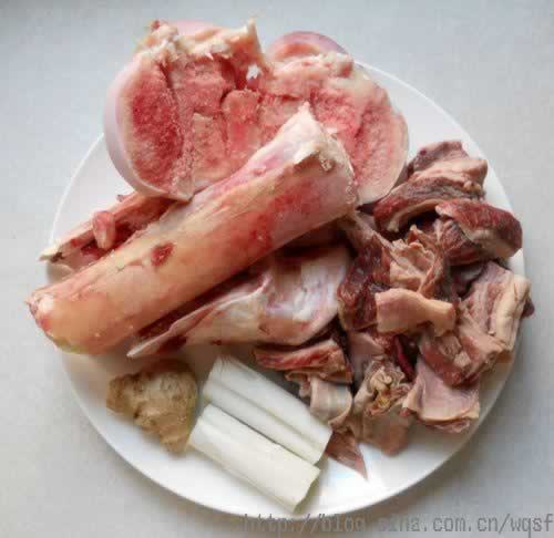 香浓牛骨汤的做法