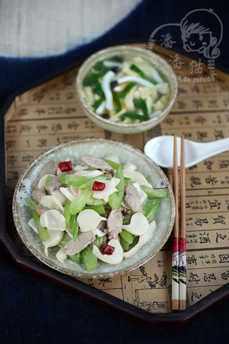 芹菜肉片炒海蘑菇的做法