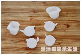 芹菜肉片炒海蘑菇的做法