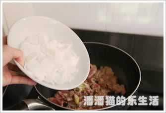 芹菜肉片炒海蘑菇的做法