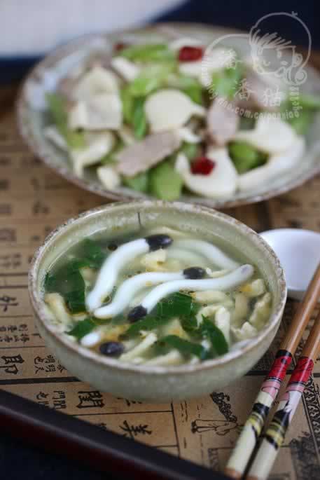 海蘑菇蛋丝汤的做法