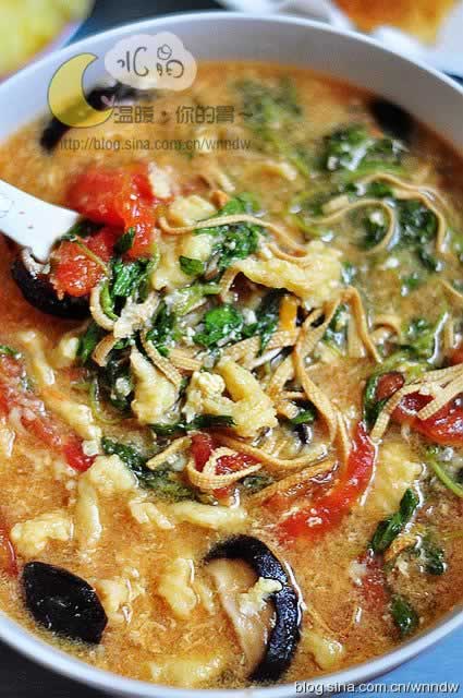 番茄鸡蛋荆芥疙瘩汤的做法