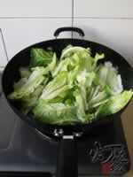 豆腐猪血熬白菜的做法