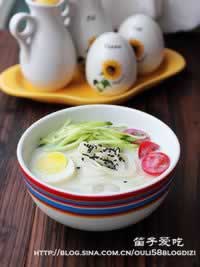 韩式炸酱面VS快手泡菜的做法