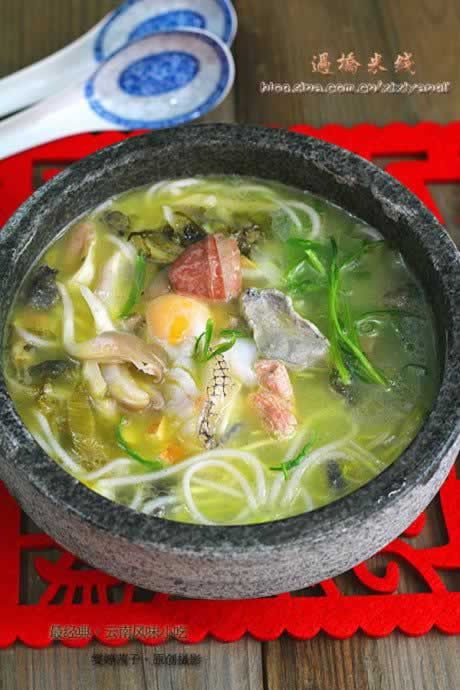自制过桥米线的做法