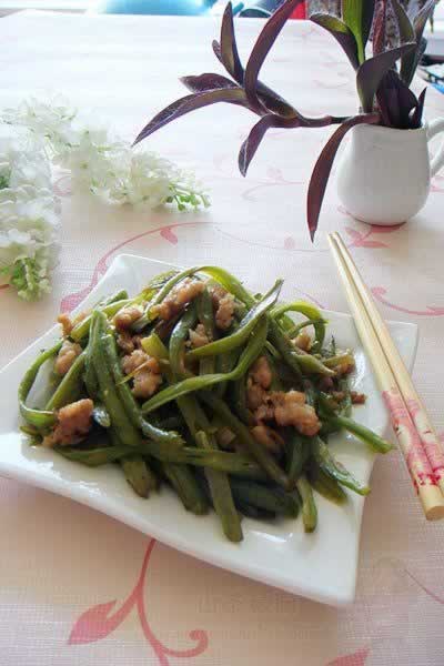 ��ĩ������˿������