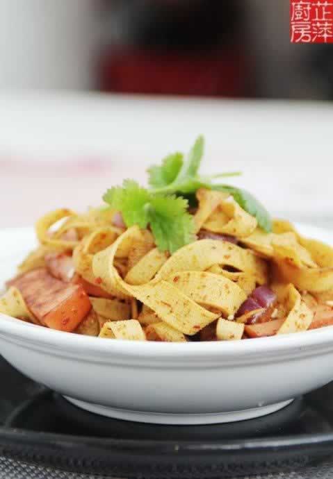 ��Ȼ����Ƥ������