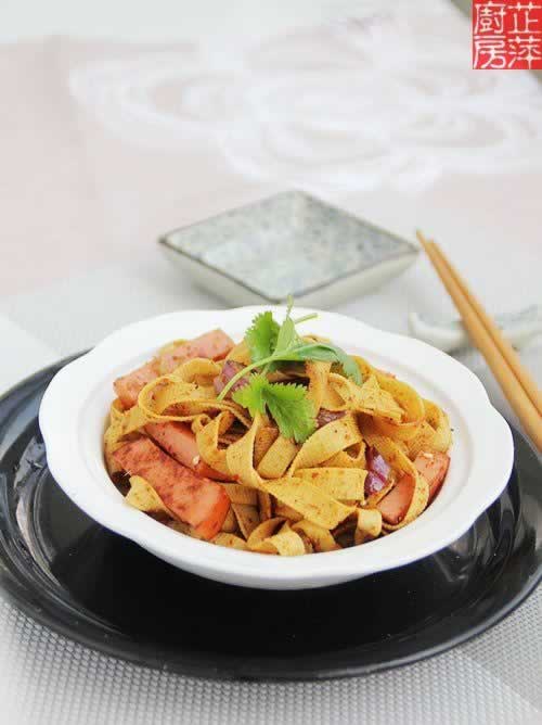 ��Ȼ����Ƥ������