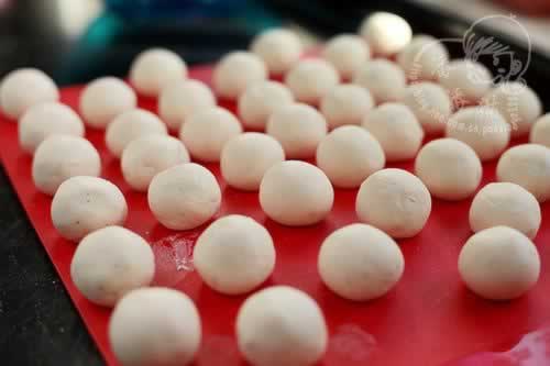 豆腐黑芝麻汤圆的做法