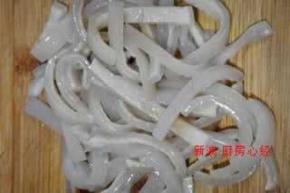 肉皮炒豆芽的做法