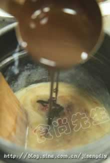 自制草莓巧克力的做法