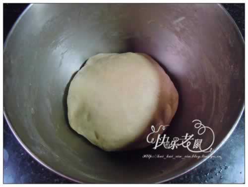 薏仁肉松面包的做法