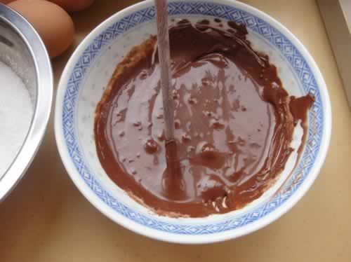 可可蛋糕卷的做法