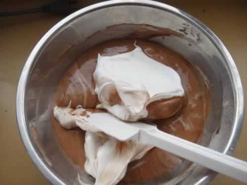 可可蛋糕卷的做法