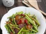 蒜苔炒腊肉的做法 蒜苔炒腊肉的做法