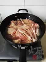 ɽҩ������������