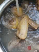 ɽҩ������������