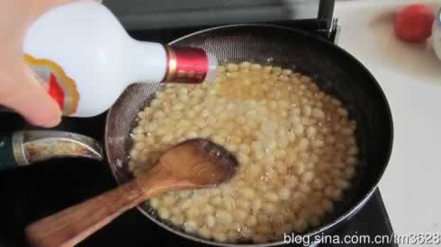 麻辣花生的做法