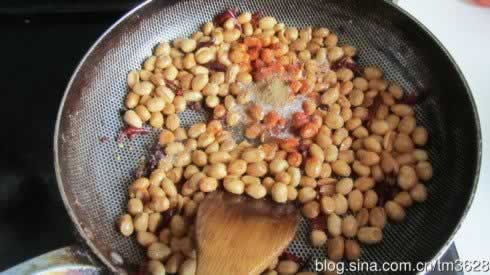 麻辣花生的做法