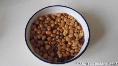 麻辣花生的做法