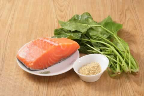 挪威三文鱼冷菜盘的做法