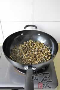 炒薄壳的做法