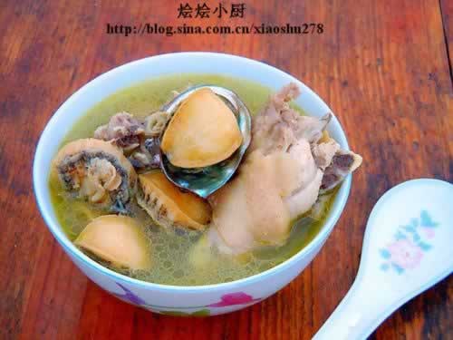 鲜鲍鱼仔鸡汤的做法