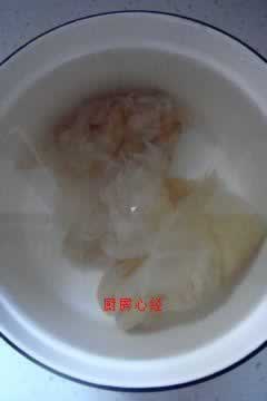 ˬ�ຣ�ذײ��ĵ�����