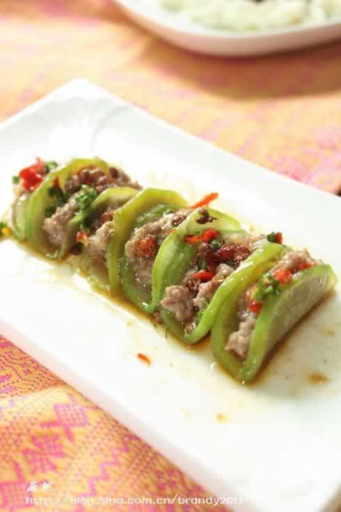 �ܲ�ţ��е�����