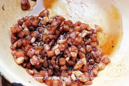 槐花菜饼子的做法