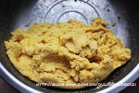 槐花菜饼子的做法