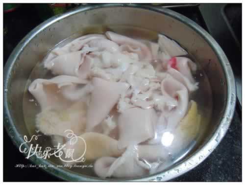 剁椒炒肉皮的做法