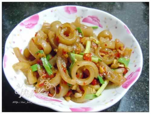剁椒炒肉皮的做法