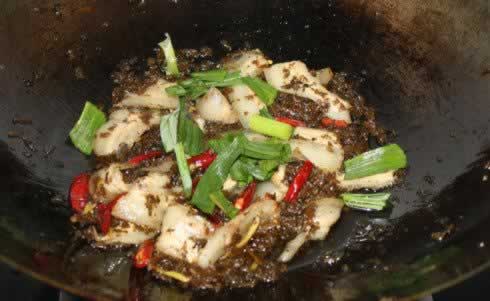 青蒜芽菜回锅肉的做法