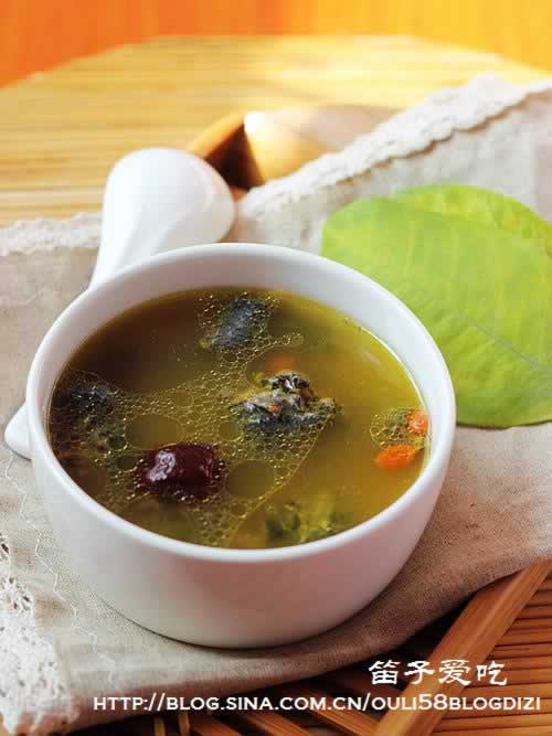 乌鸡枣杞汤的做法